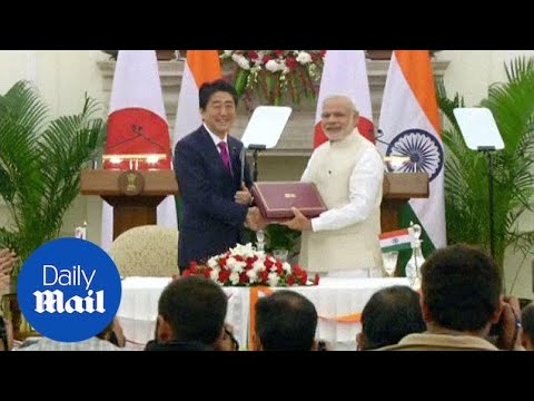 Japan signs £10billion deal for India&#039;s first bullet train - Daily Mail