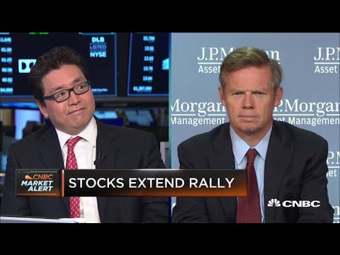 Fundstrat&#039;s Tom Lee: Investors need to have faith and buy the pullback